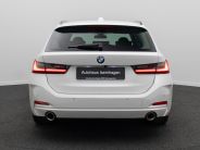 Foto Nummer 8: BMW 330i