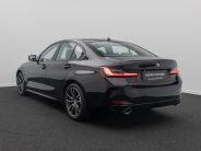 Foto Nummer 9: BMW 330i