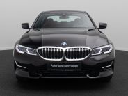 Foto Nummer 2: BMW 330e