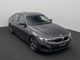 Foto Nummer 3: BMW 330i