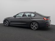 Foto Nummer 10: BMW 330i