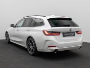 Foto Nummer 9: BMW 330i