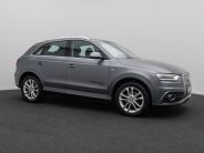Foto Nummer 4: AUDI Q3