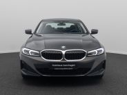 Foto Nummer 2: BMW 330i